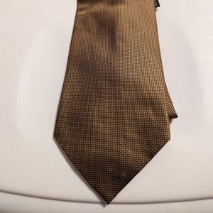 Gold tie by Meeting Street, 100% silk, new